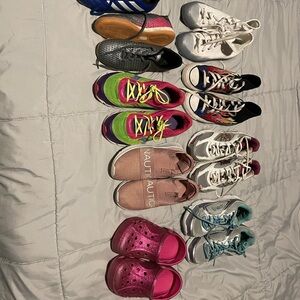 Girls shoes- size 4 Lot- converse, new balance, adidas,